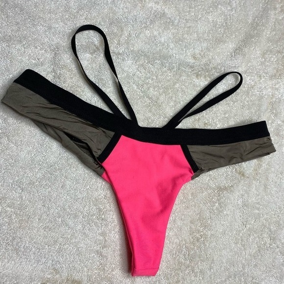 Beach Bunny Bronze Cheeky Bottom Black Pink - Picture 4 of 7